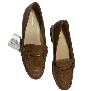 Liz Claiborne Tan Faux Alligator Slip On Flats NWT Size 7 Medium